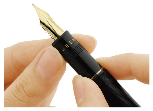 Pilot Custom Justus 95 Fountain Pen Black 14K FM