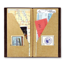 Load image into Gallery viewer, 020 TRAVELER&#39;S notebook Refill Kraft Paper Folder

