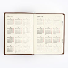 Load image into Gallery viewer, Hobonichi 2025 Planner 5 Year A6 Japanese
