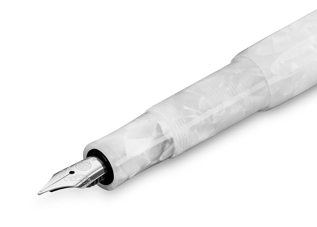 Classic Sport Fountain Pen, White
