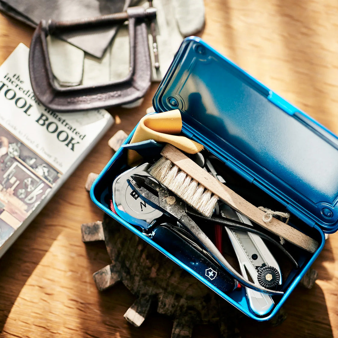 Toyo Tool Box T-190 – Take Note Pens & Stationery Inc.