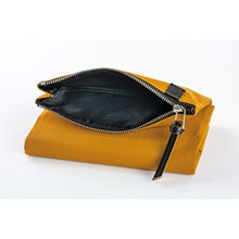 Load image into Gallery viewer, Hobonichi Cover A6 Tragen: Mustard
