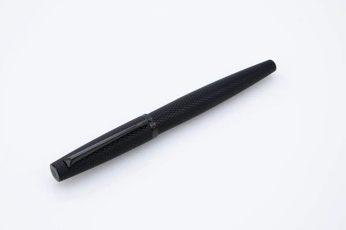 Diplomat Viper Guiloche Fountain Pen F