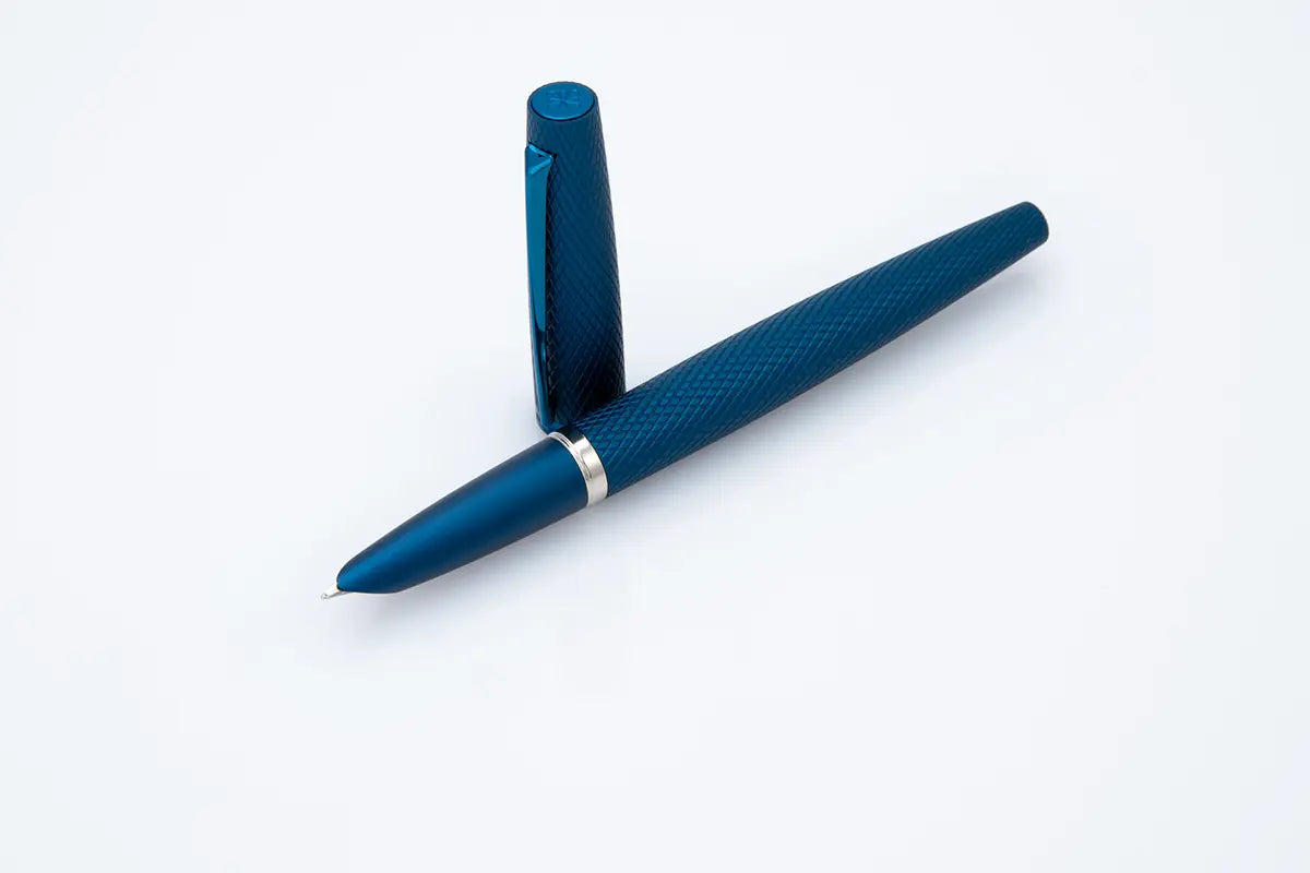 Diplomat Viper Guiloche Fountain Pen F