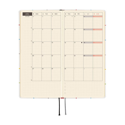 Hobonichi Planner Weeks 2026 ENG 100%ORANGE: Squirrel’s Moving Day